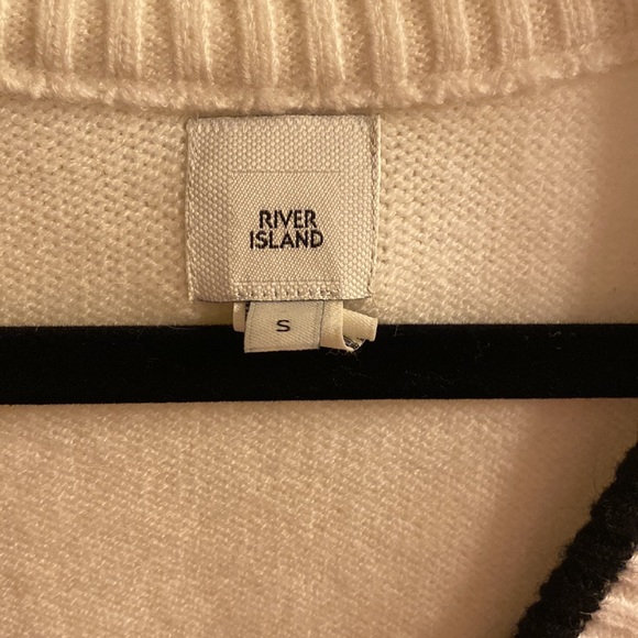 Sweater - Picture 2 of 2